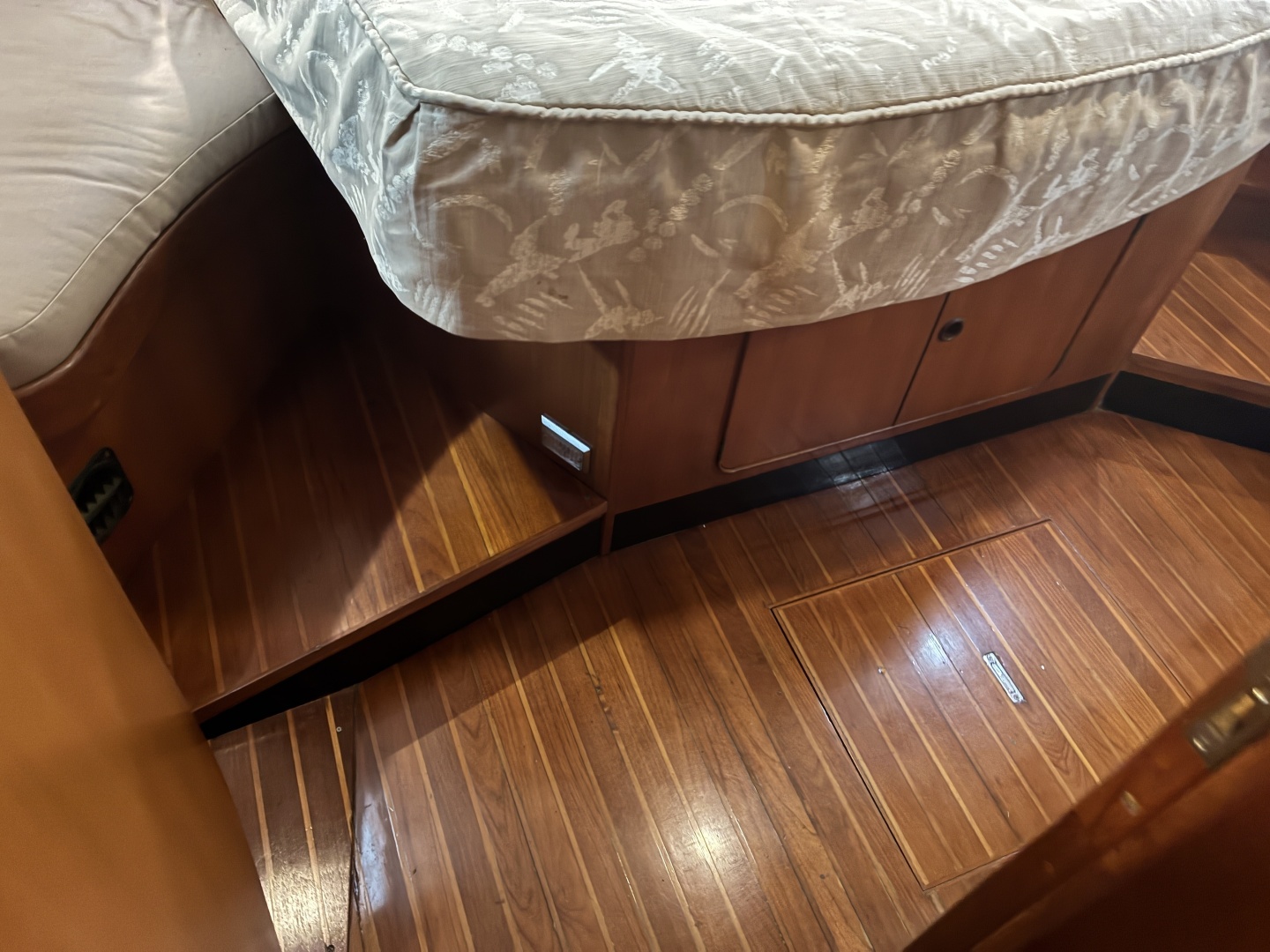 Hylas-46 1996-Hawke New Orleans-Louisiana-United States-1996 Hylas 46  Master Cabin-6025526 | Thumbnail