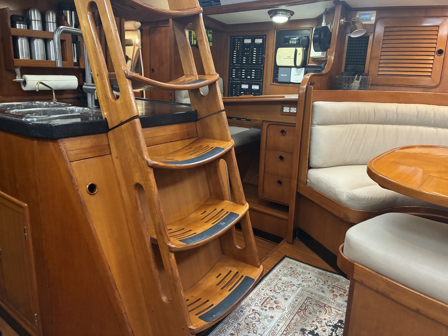 Hylas-46 1996-Hawke New Orleans-Louisiana-United States-1996 Hylas 46  Companionway Steps-6025578 | Thumbnail