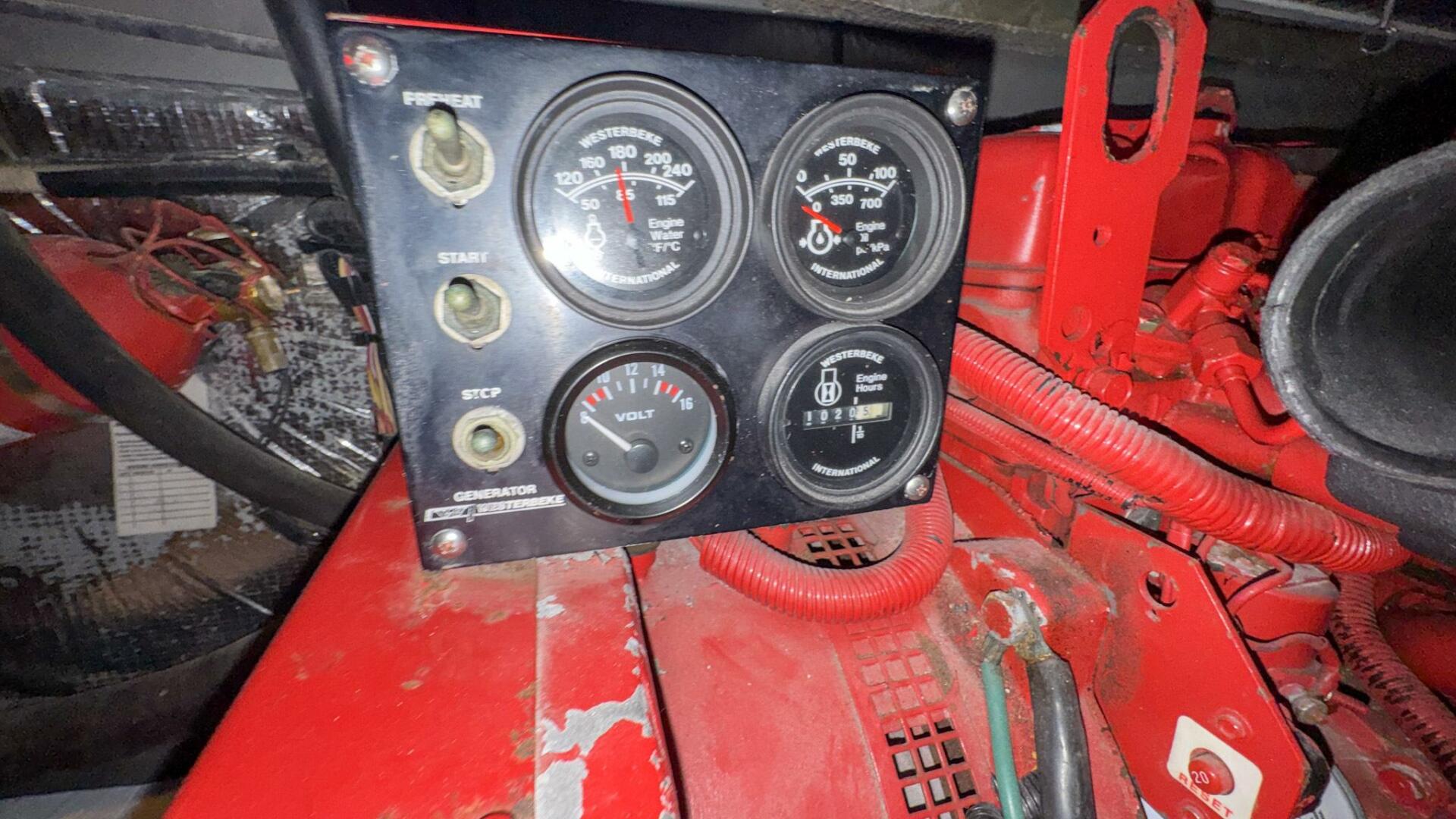 Sea Ray-420 Aft Cabin 2000-Tiny Dancer Englewood-Florida-United States-Engine Room-5936119 | Thumbnail