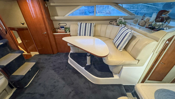 Sea Ray-420 Aft Cabin 2000-Tiny Dancer Englewood-Florida-United States-Salon Looking Port-5936090