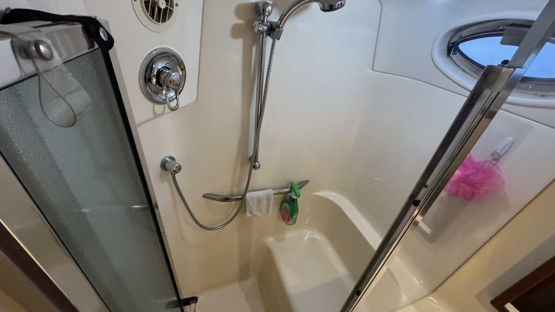 Sea Ray-420 Aft Cabin 2000-Tiny Dancer Englewood-Florida-United States-Aft Ensuite Shower-5936105 | Thumbnail