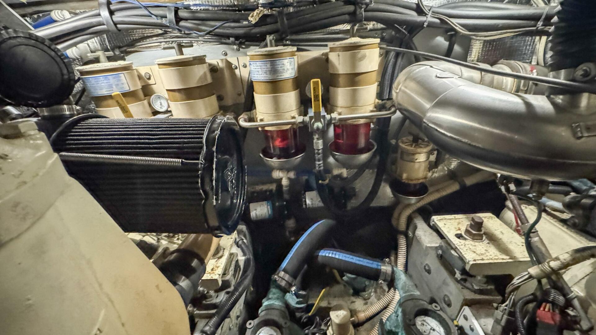 Sea Ray-420 Aft Cabin 2000-Tiny Dancer Englewood-Florida-United States-Engine Room-5936122 | Thumbnail