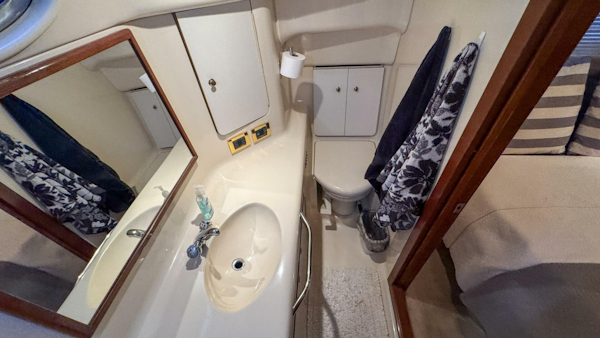 Sea Ray-420 Aft Cabin 2000-Tiny Dancer Englewood-Florida-United States-Aft Ensuite Head-5936106