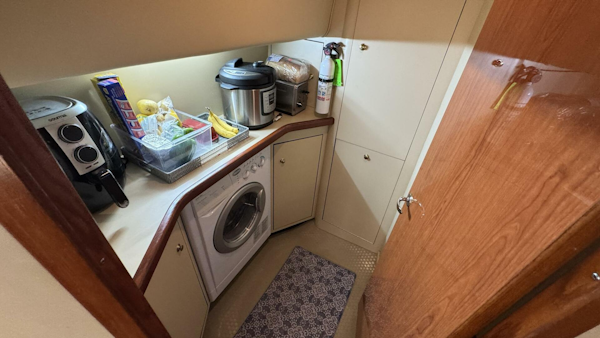 Sea Ray-420 Aft Cabin 2000-Tiny Dancer Englewood-Florida-United States-Laundry Utility Room-5936097
