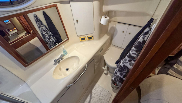 Sea Ray-420 Aft Cabin 2000-Tiny Dancer Englewood-Florida-United States-Aft Ensuite Head-5936104