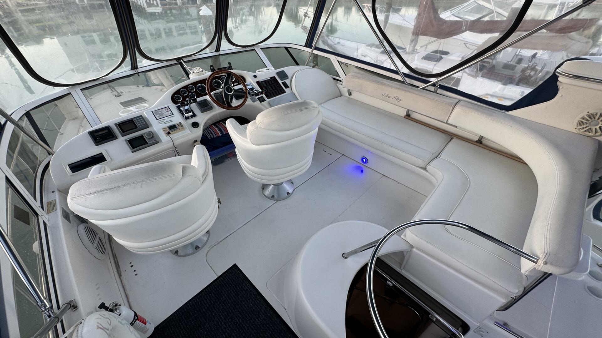 Sea Ray-420 Aft Cabin 2000-Tiny Dancer Englewood-Florida-United States-Fly Bridge Looking Forward-5936040 | Thumbnail