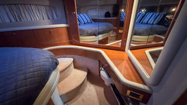 Sea Ray-420 Aft Cabin 2000-Tiny Dancer Englewood-Florida-United States-Forward VIP Stateroom-5936115