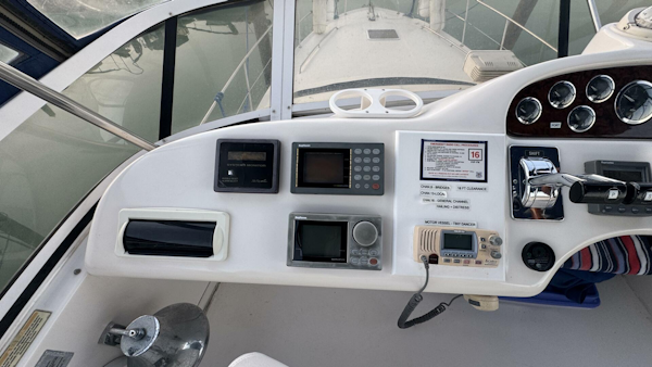 Sea Ray-420 Aft Cabin 2000-Tiny Dancer Englewood-Florida-United States-Helm Station Equipment & Navigation-5936043
