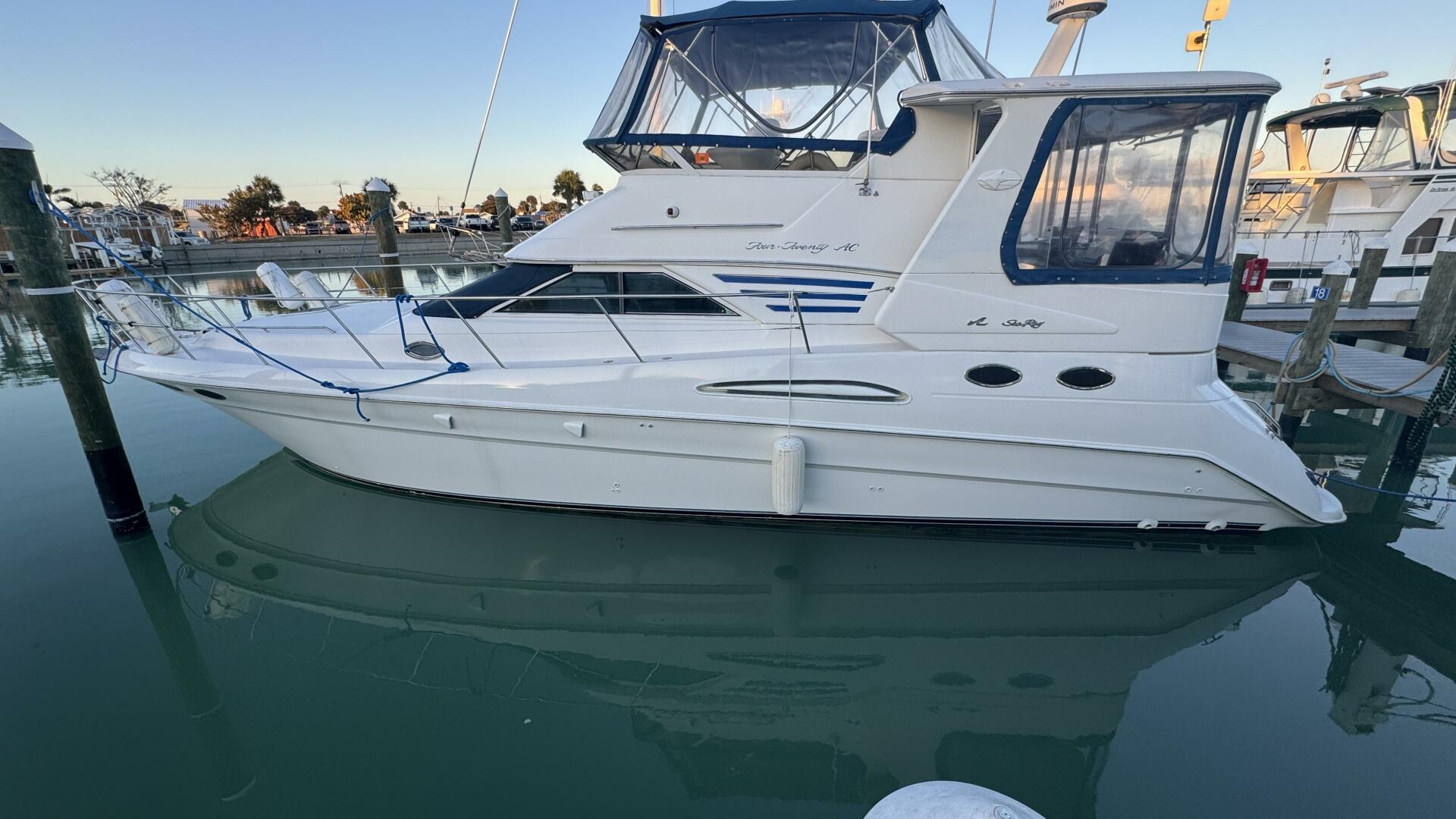 Sea Ray-420 Aft Cabin 2000-Tiny Dancer Englewood-Florida-United States-Port Side Profile-5936014 | Thumbnail