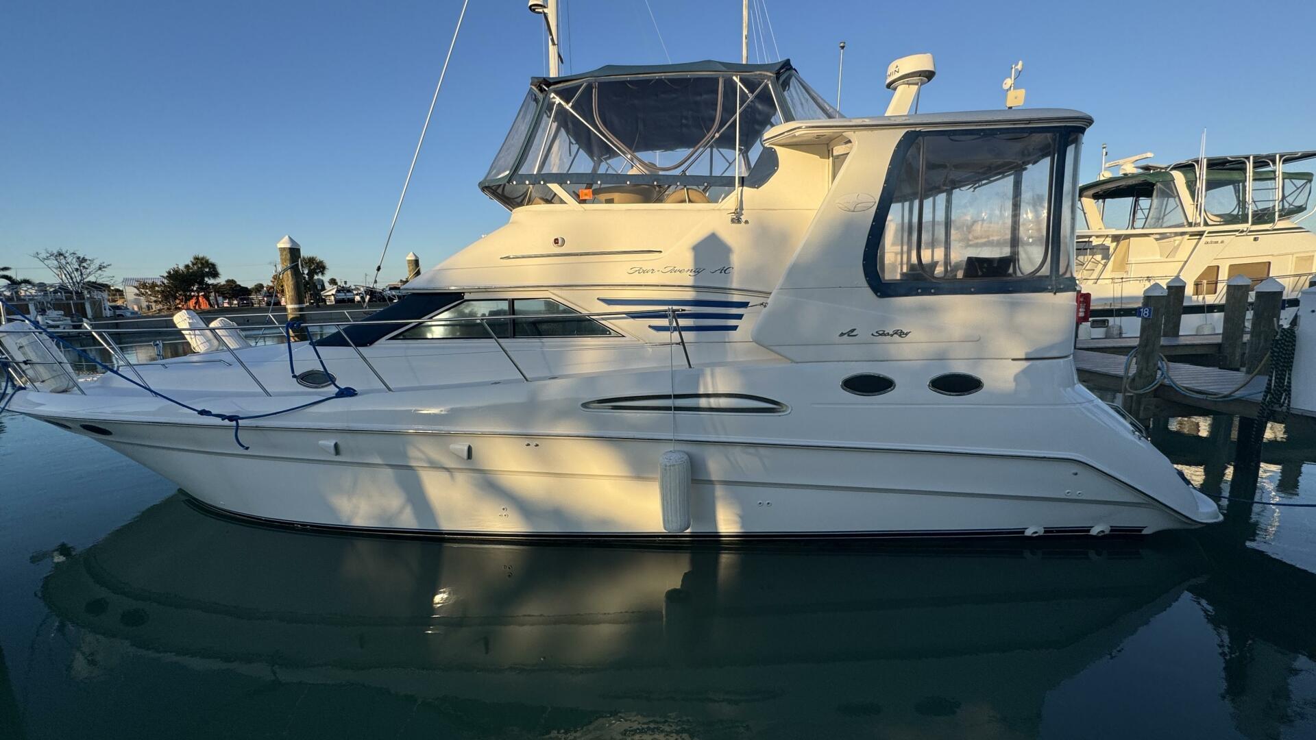 Sea Ray-420 Aft Cabin 2000-Tiny Dancer Englewood-Florida-United States-Port Side Profile-5936008 | Thumbnail