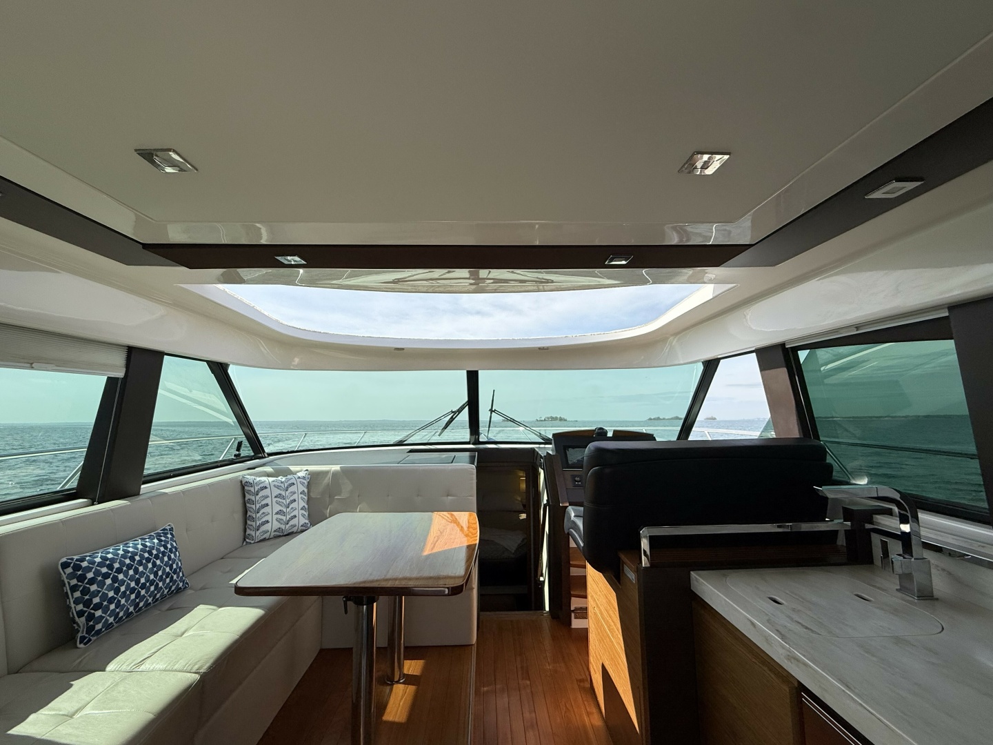 Tiara Yachts-C44 Coupe 2016 -Greenwich-Connecticut-United States-6070779 | Thumbnail