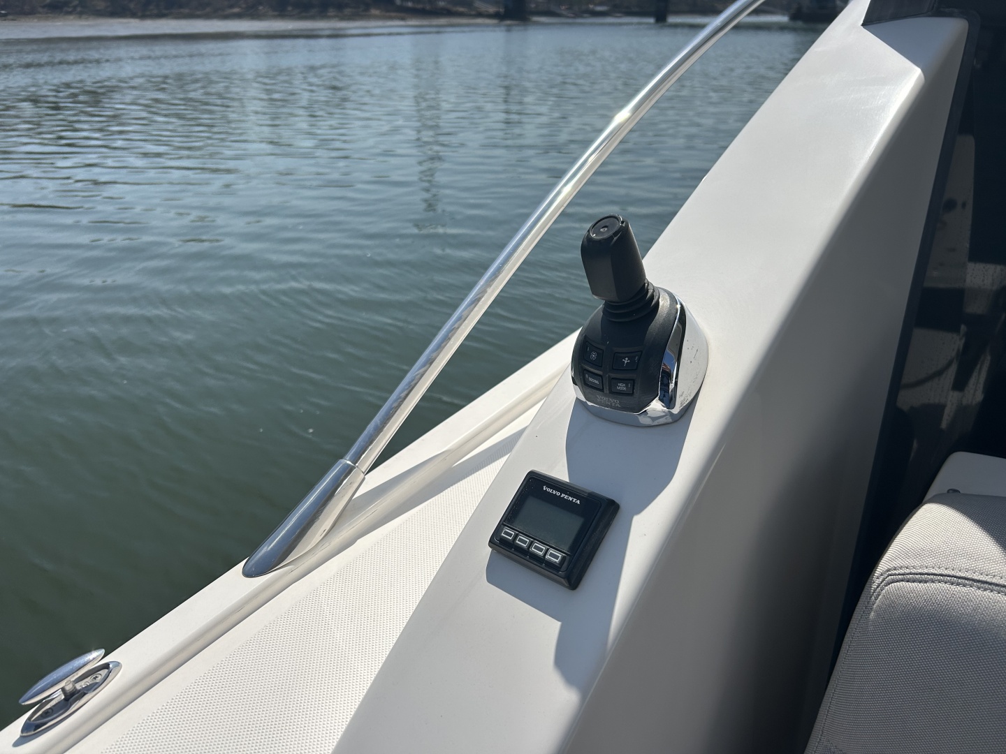 Tiara Yachts-C44 Coupe 2016 -Greenwich-Connecticut-United States-6033986 | Thumbnail