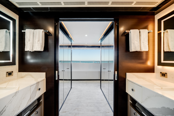Ocean Alexander-37L 2022 -Clearwater-Florida-United States-5930111
