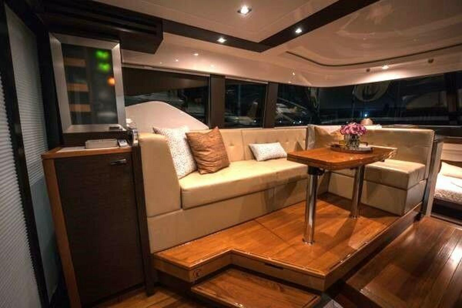 Tiara Yachts-44 Coupe 2016-NO AGENDA Westbrook-Connecticut-United States-Tiara 44 NO AGENDA  Salon Seating-5931540 | Thumbnail