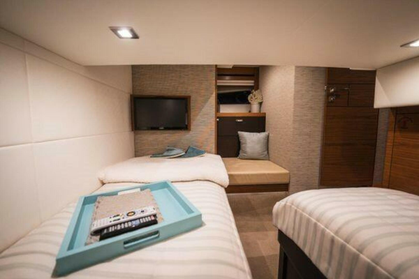Tiara Yachts-44 Coupe 2016-NO AGENDA Westbrook-Connecticut-United States-Tiara 44 NO AGENDA   Guest Stateroom-5931529