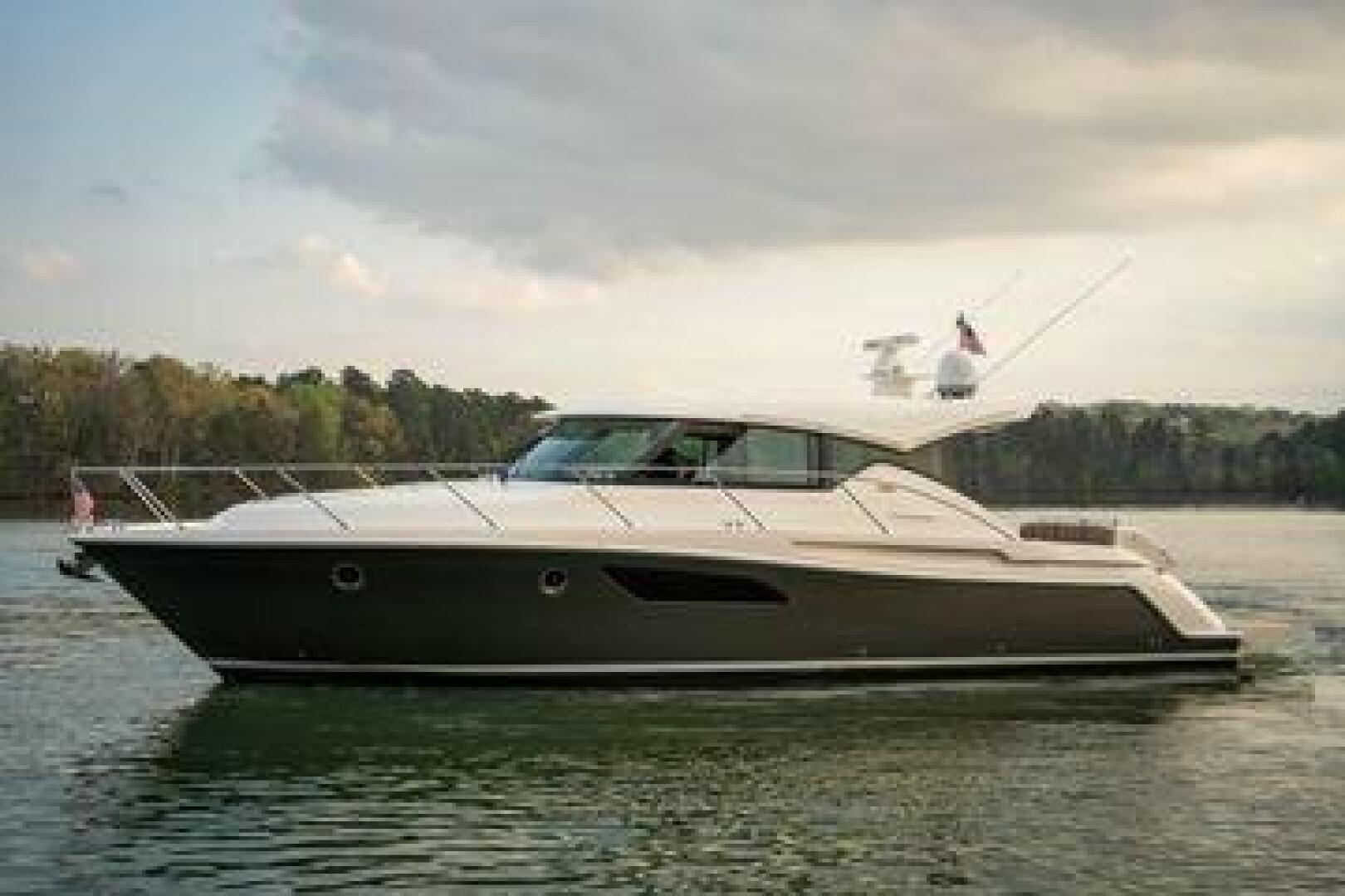 Tiara Yachts-44 Coupe 2016-NO AGENDA Westbrook-Connecticut-United States-Tiara 44 NO AGENDA  Port Profile-5931537 | Thumbnail