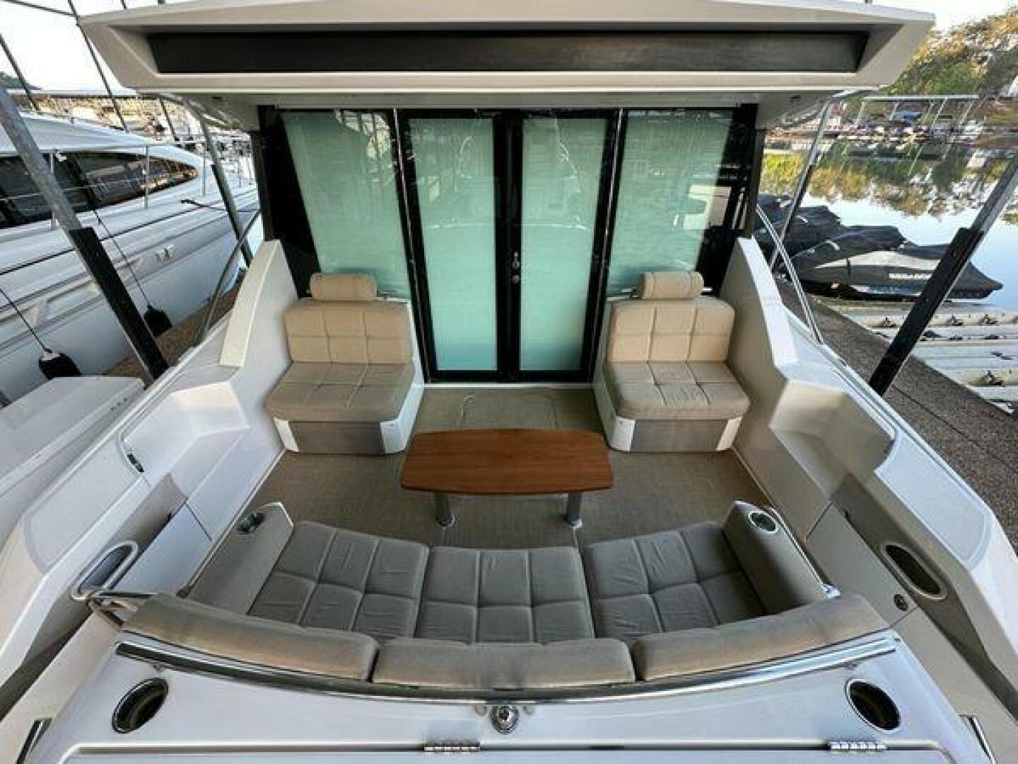 Tiara Yachts-44 Coupe 2016-NO AGENDA Westbrook-Connecticut-United States-Tiara 44 NO AGENDA   Cockpit-5931521 | Thumbnail
