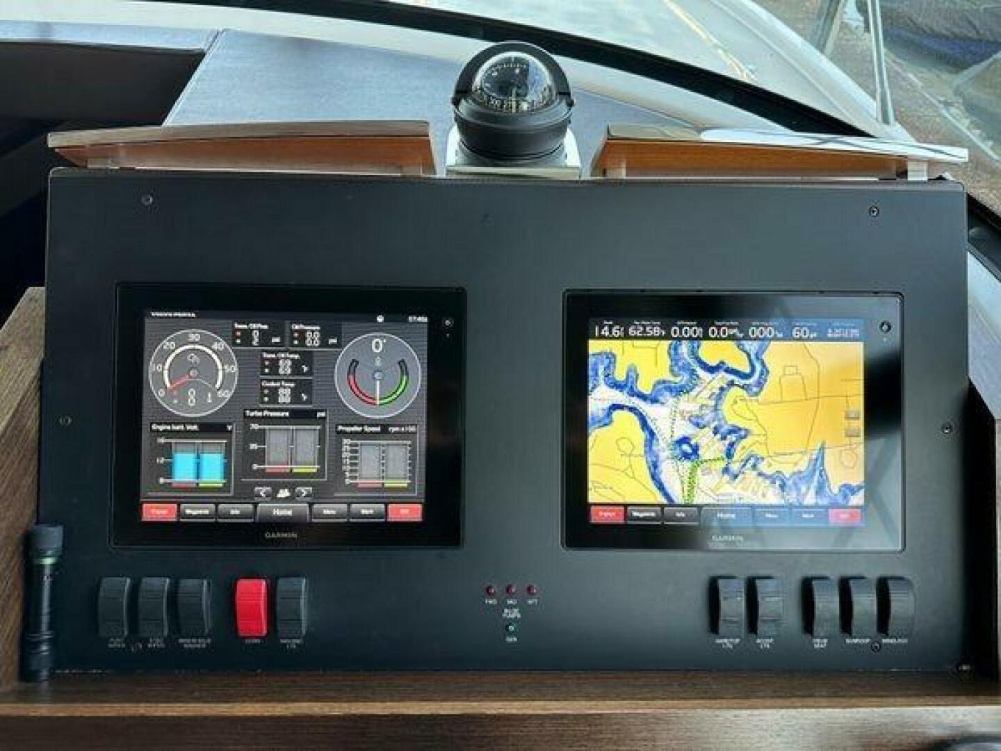 Tiara Yachts-44 Coupe 2016-NO AGENDA Westbrook-Connecticut-United States-Tiara 44 NO AGENDA   Helm Station-5931523 | Thumbnail