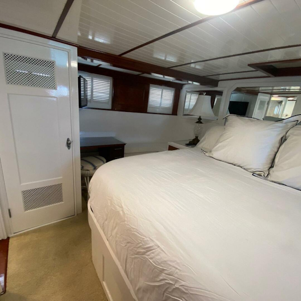 Trumpy-68 Motor Yacht 1954-Liberty Love Ft. Pierce-Florida-United States-5938442