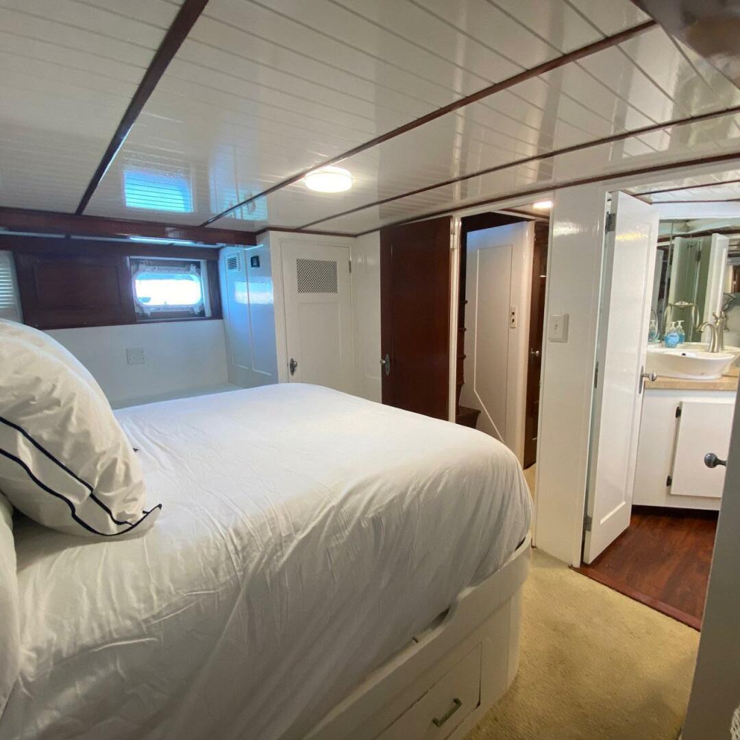 Trumpy-68 Motor Yacht 1954-Liberty Love Ft. Pierce-Florida-United States-5938449 | Thumbnail