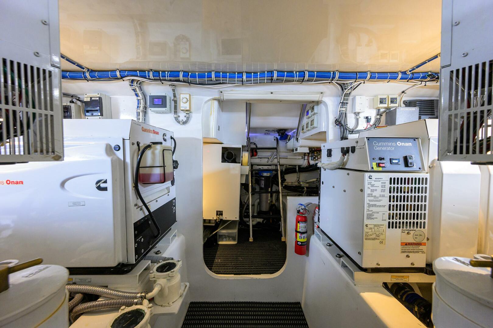 Hatteras-GT63 2013-Reelin N Dealin Palm City-Florida-United States-Hatteras 63 Reelin N Dealin  Engine Room-5934473 | Thumbnail