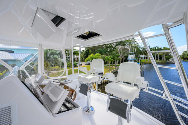 Hatteras-GT63 2013-Reelin N Dealin Palm City-Florida-United States-Hatteras 63 Reelin N Dealin  Exterior Flybridge-5934209