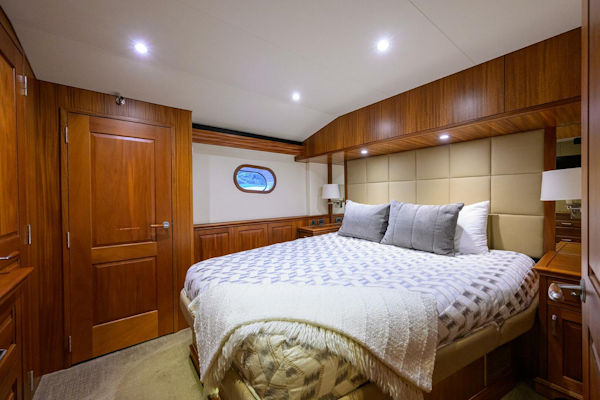 Hatteras-GT63 2013-Reelin N Dealin Palm City-Florida-United States-Hatteras 63 Reelin N Dealin  Interior Master Stateroom-5934088