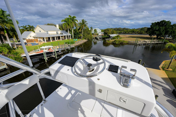 Hatteras-GT63 2013-Reelin N Dealin Palm City-Florida-United States-Hatteras 63 Reelin N Dealin  Exterior Tower-5934220