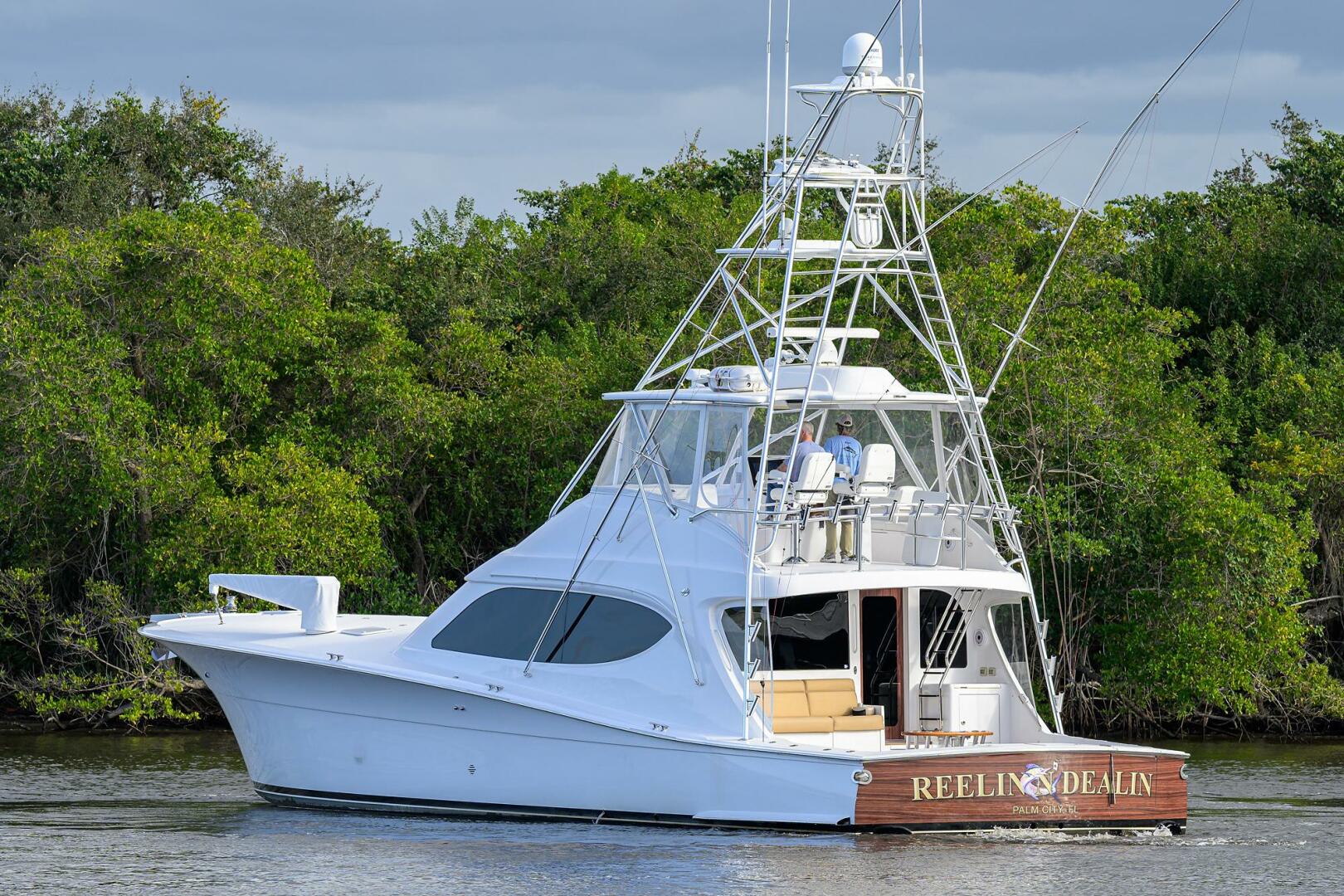 Hatteras-GT63 2013-Reelin N Dealin Palm City-Florida-United States-Hatteras 63 Reelin N Dealin  Exterior Profile-5934478 | Thumbnail