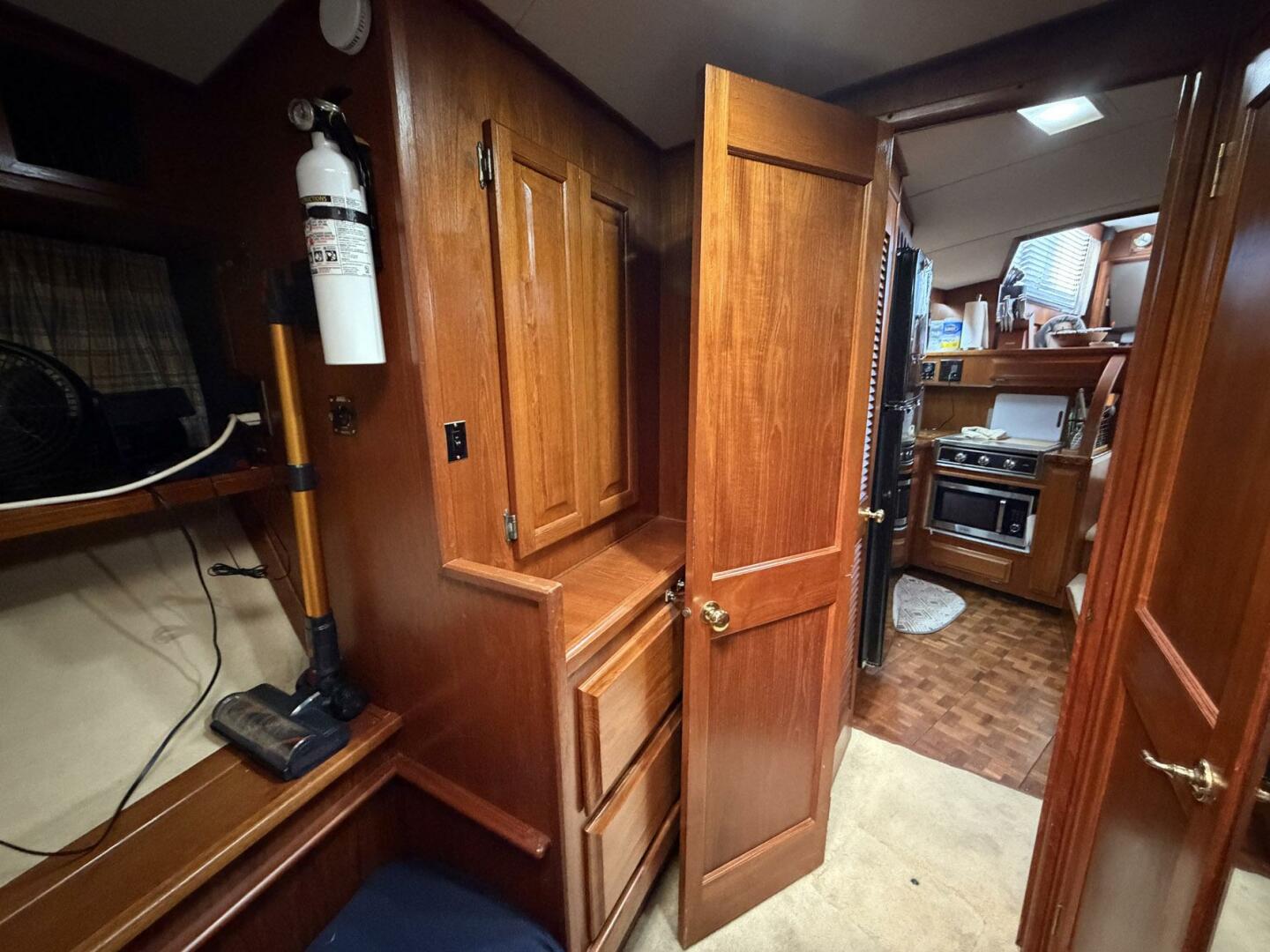 Viking-44 Motor Yacht 1987-Frayed Knot Folly Beach-South Carolina-United States-5934161 | Thumbnail