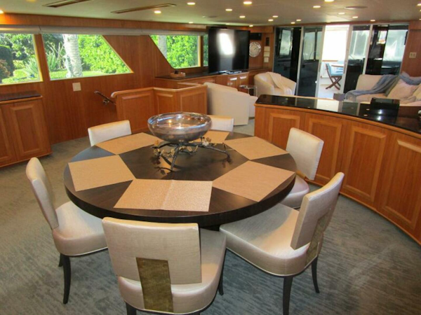 Burger-Flush Deck with Flybridge 1986-SHEPSL X Ft. Lauderdale-Florida-United States-Dining Table -5935186