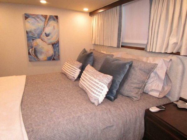 Burger-Flush Deck with Flybridge 1986-SHEPSL X Ft. Lauderdale-Florida-United States-Portside VIP Looking Aft -5935211