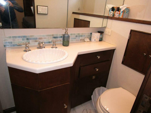 Burger-Flush Deck with Flybridge 1986-SHEPSL X Ft. Lauderdale-Florida-United States-Stbd. Guest Head -5935217