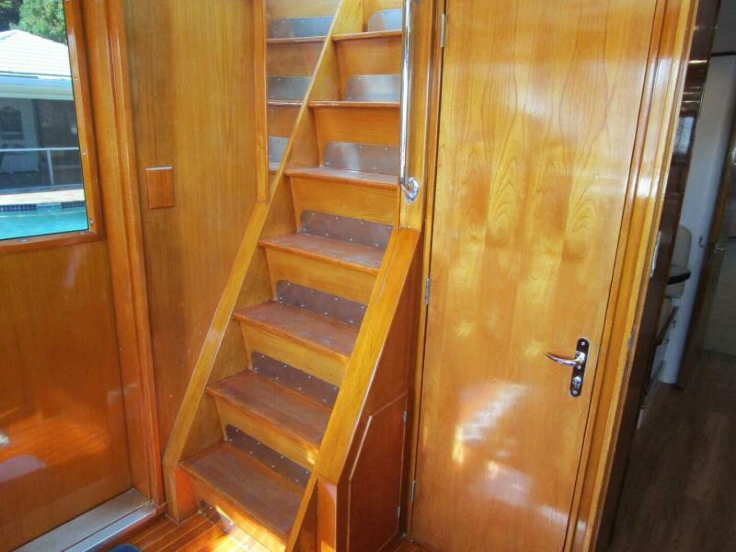 Burger-Flush Deck with Flybridge 1986-SHEPSL X Ft. Lauderdale-Florida-United States-Flybridge Access -5935181 | Thumbnail