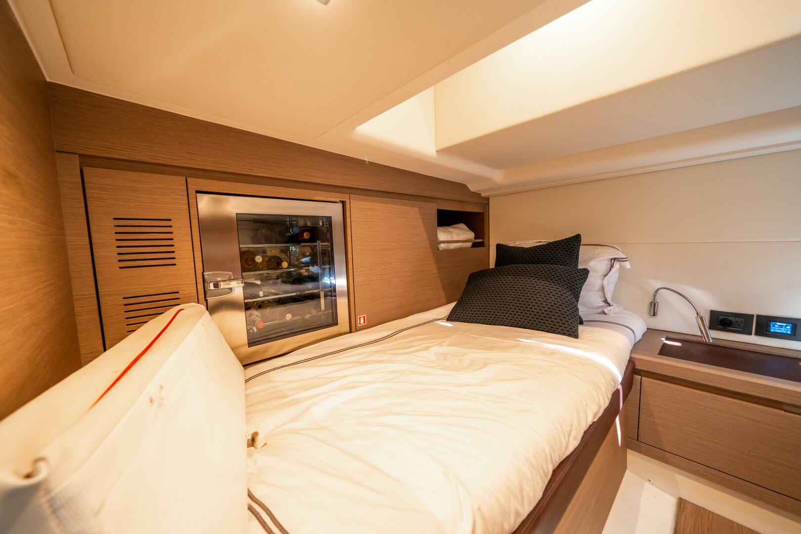 Pardo Yachts-43 2023-MORGAN 1 Miami Beach-Florida-United States-5965214 | Thumbnail