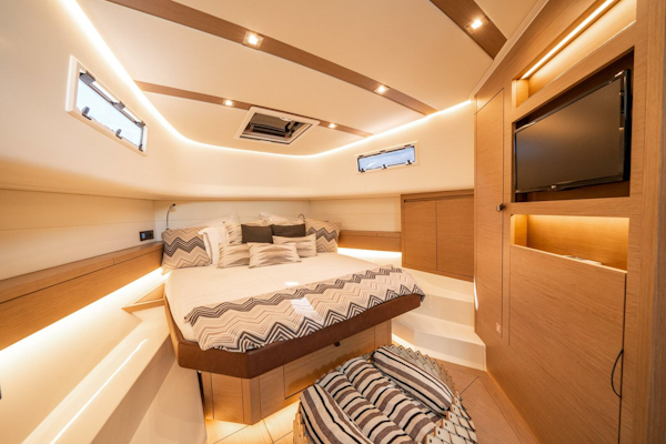 Pardo Yachts-43 2023-MORGAN 1 Miami Beach-Florida-United States-5965208