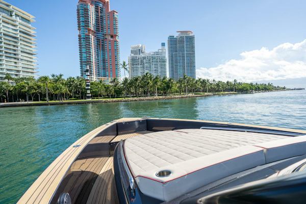 Pardo Yachts-43 2023-MORGAN 1 Miami Beach-Florida-United States-5965189