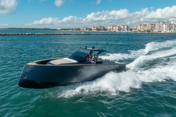 Pardo Yachts-43 2023-MORGAN 1 Miami Beach-Florida-United States-5965179