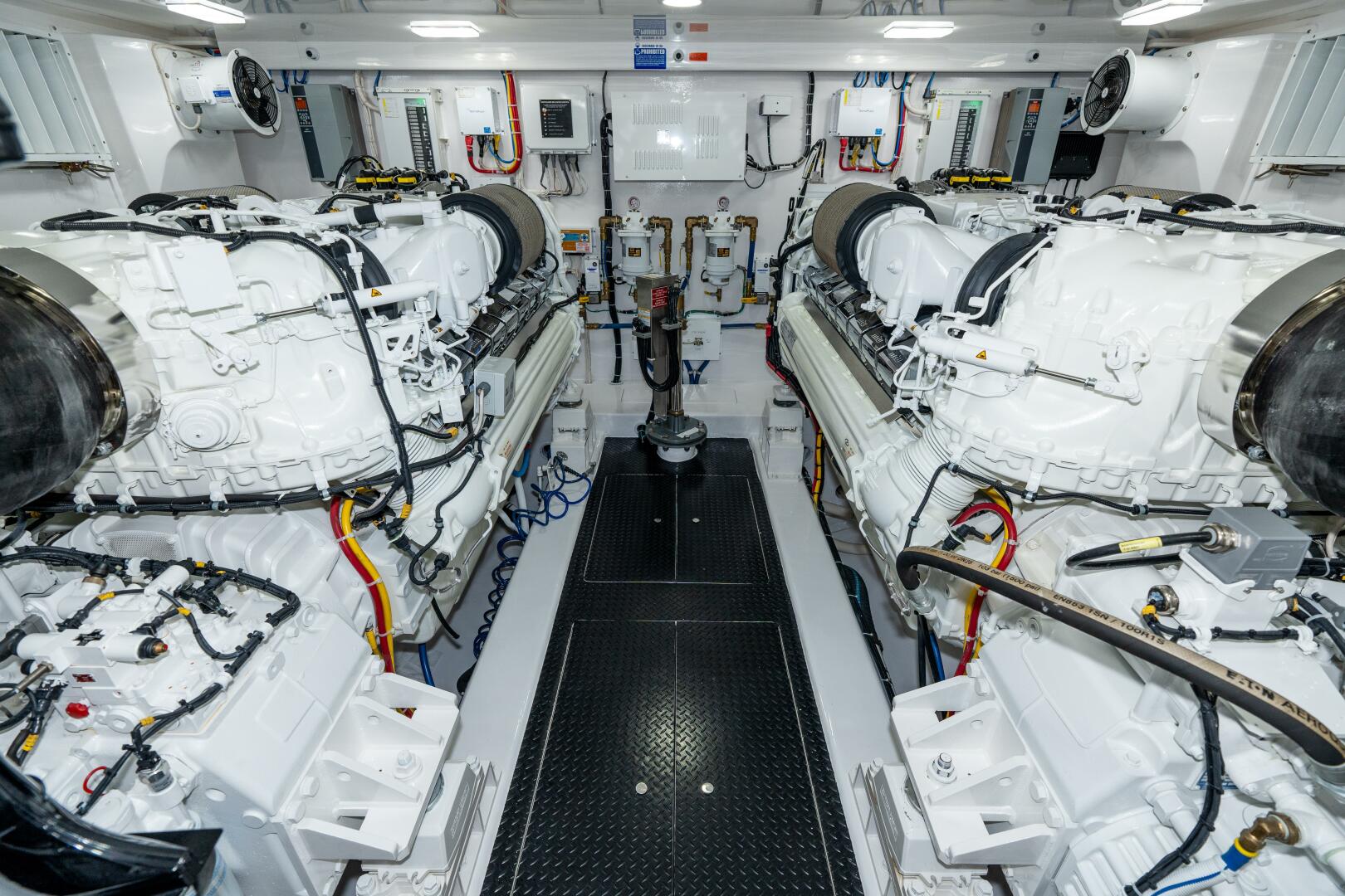 Viking-90C 2025-Zatara Anna Maria -Florida-United States-2025 Viking 90C Zatara -5940086 | Thumbnail