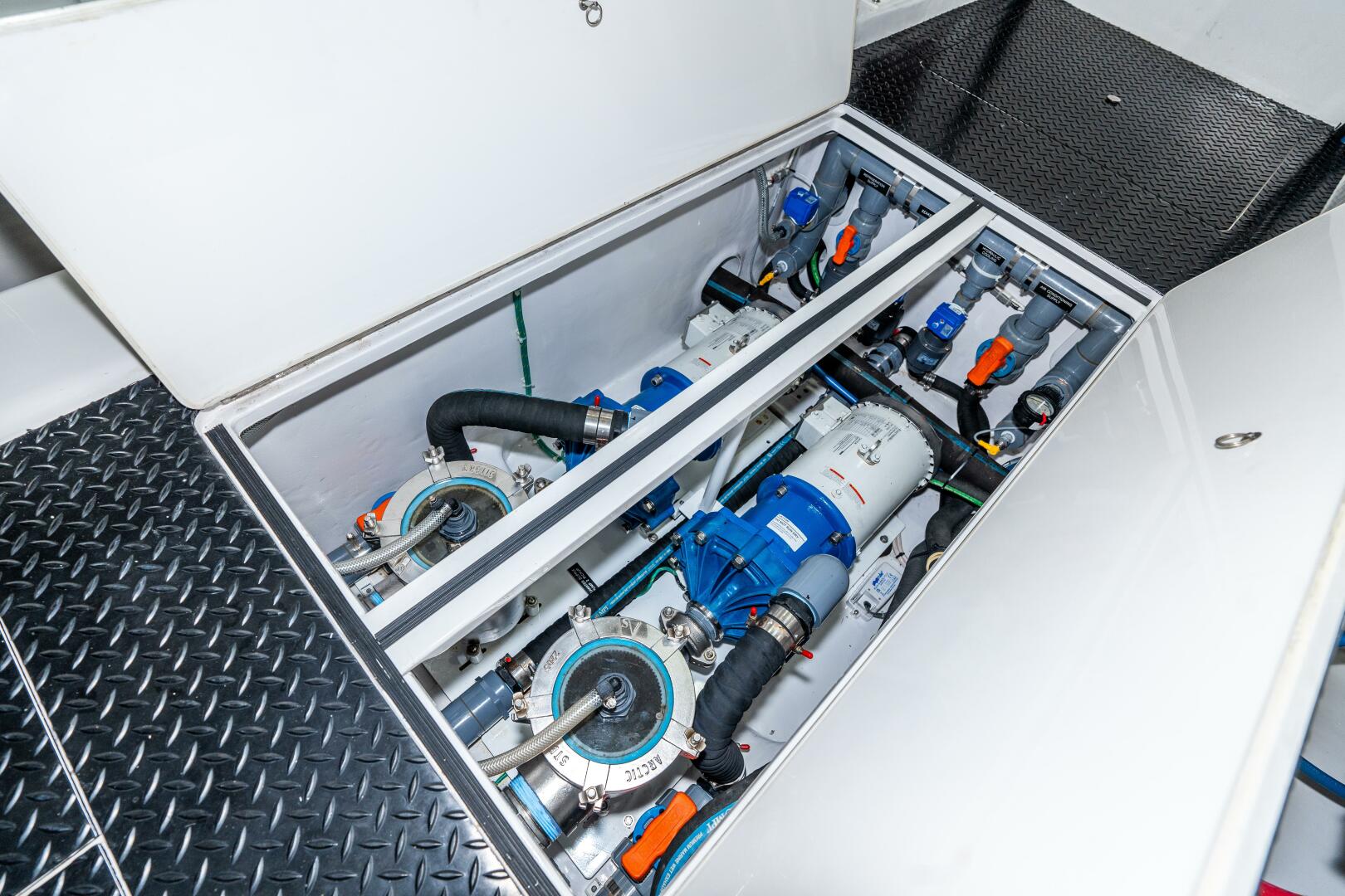 Viking-90C 2025-Zatara Anna Maria -Florida-United States-2025 Viking 90C Zatara -5940098 | Thumbnail