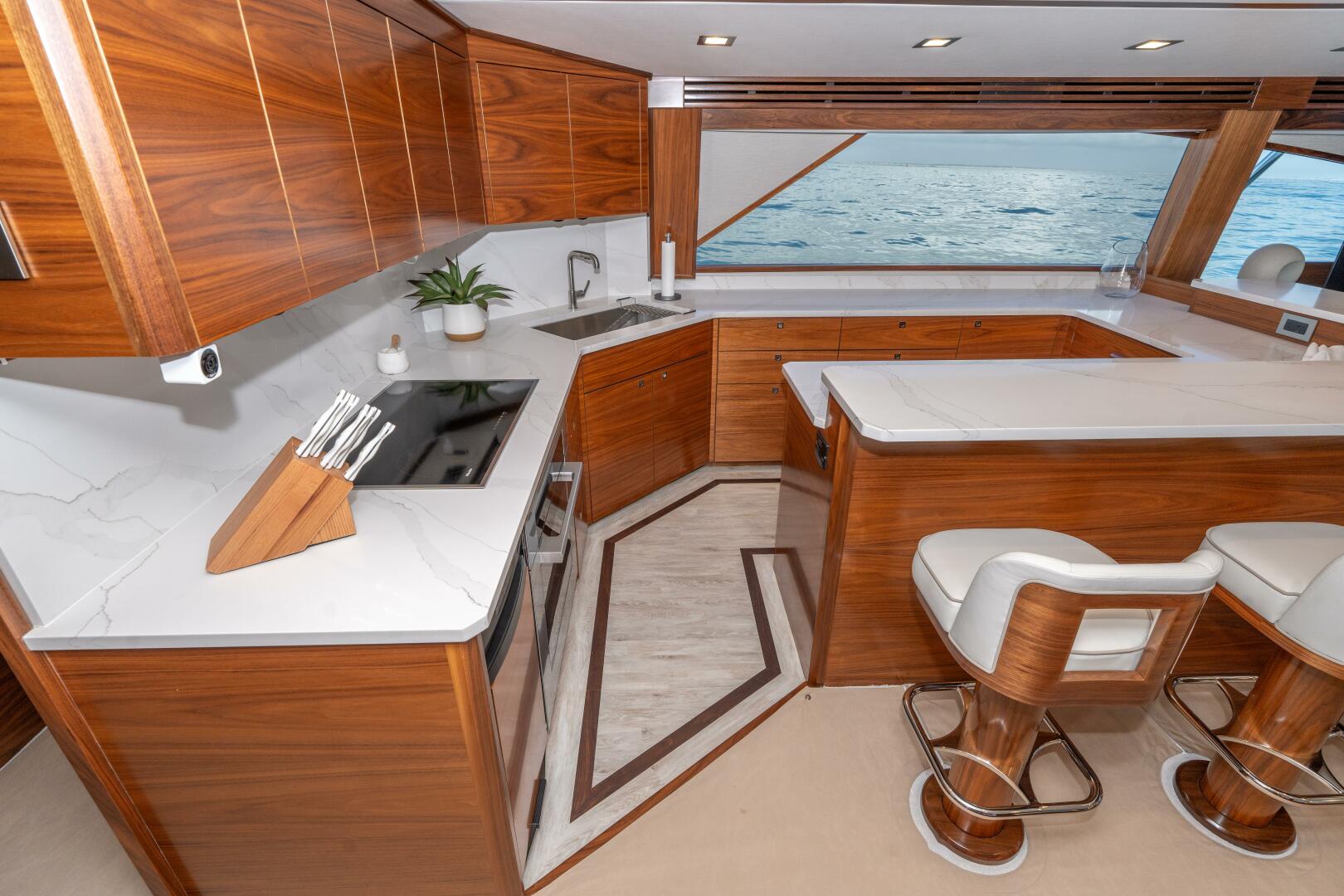 Viking-90C 2025-Zatara Anna Maria -Florida-United States-2025 Viking 90C Zatara  Galley-5939657 | Thumbnail