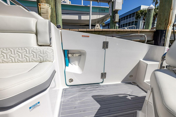 Regal-LX 36 2022-Absolutely Knot New Smyrna Beach-Florida-United States-5941352