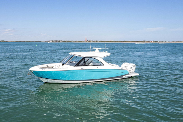 Regal-LX 36 2022-Absolutely Knot New Smyrna Beach-Florida-United States-5941371