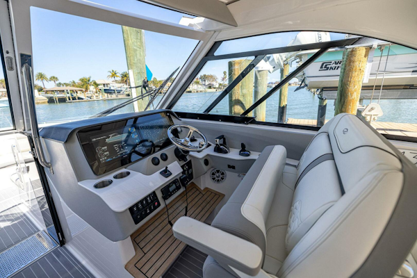 Regal-LX 36 2022-Absolutely Knot New Smyrna Beach-Florida-United States-5941325