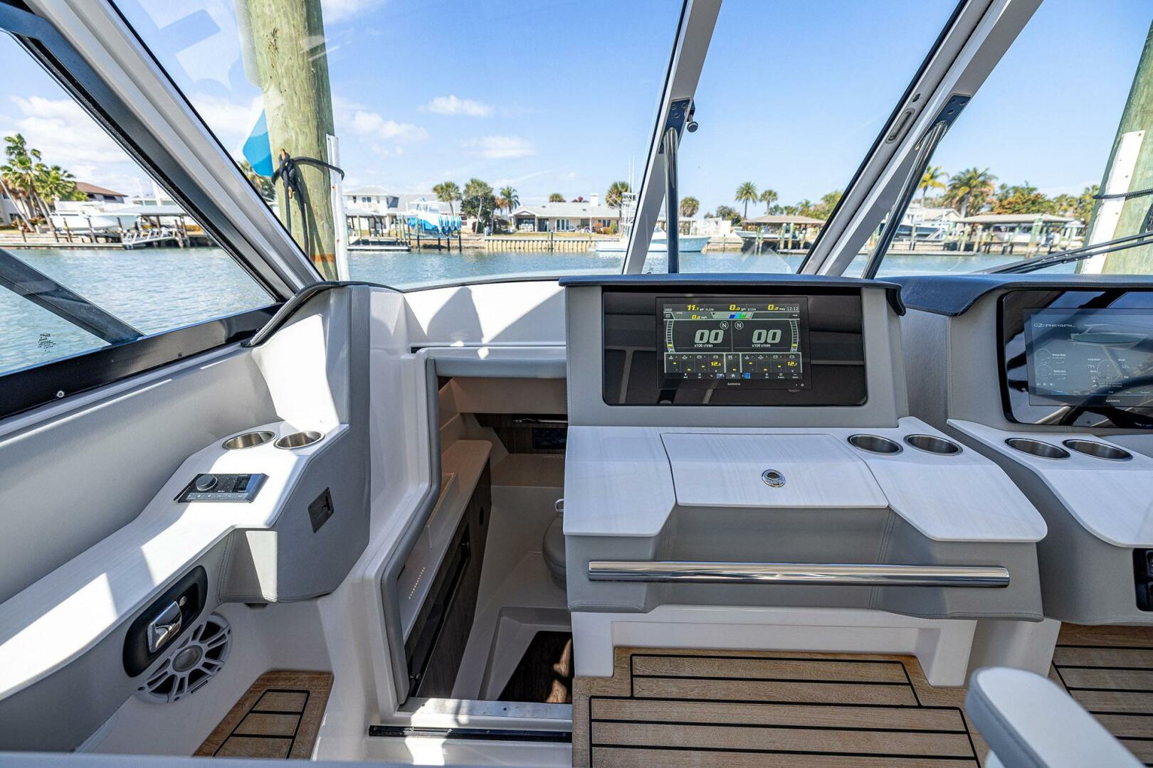 Regal-LX 36 2022-Absolutely Knot New Smyrna Beach-Florida-United States-5941317 | Thumbnail