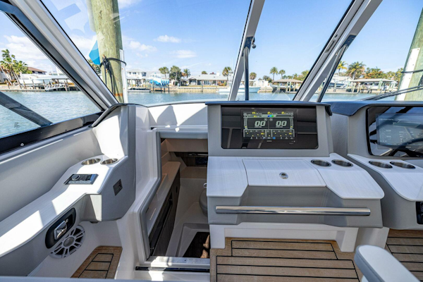 Regal-LX 36 2022-Absolutely Knot New Smyrna Beach-Florida-United States-5941317