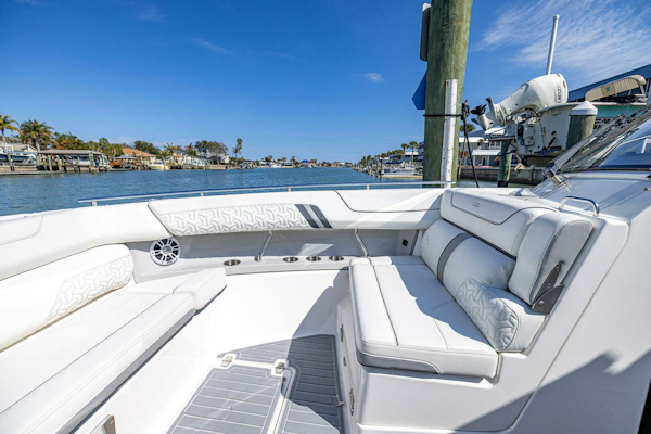 Regal-LX 36 2022-Absolutely Knot New Smyrna Beach-Florida-United States-5941310