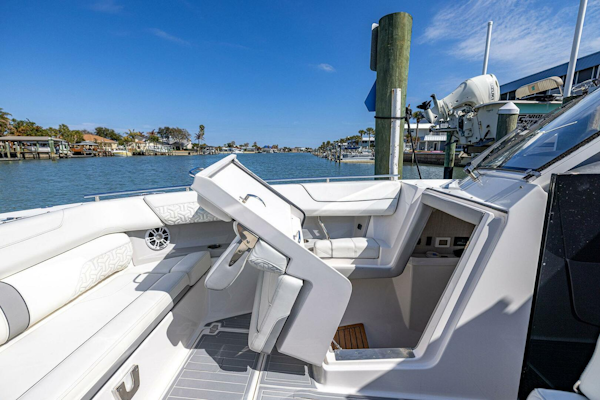 Regal-LX 36 2022-Absolutely Knot New Smyrna Beach-Florida-United States-5941311