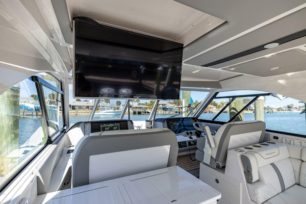 Regal-LX 36 2022-Absolutely Knot New Smyrna Beach-Florida-United States-5941332