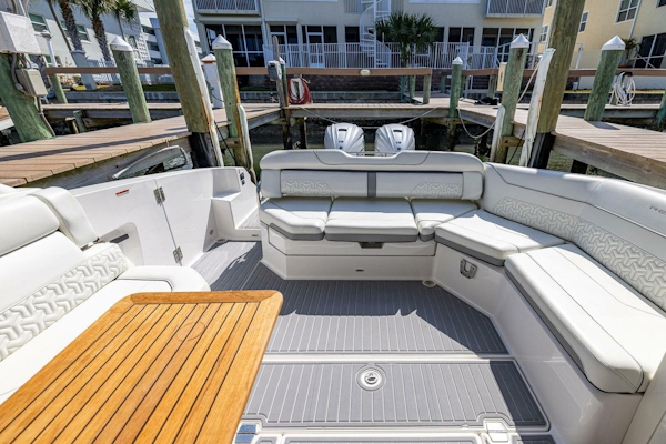 Regal-LX 36 2022-Absolutely Knot New Smyrna Beach-Florida-United States-5941341